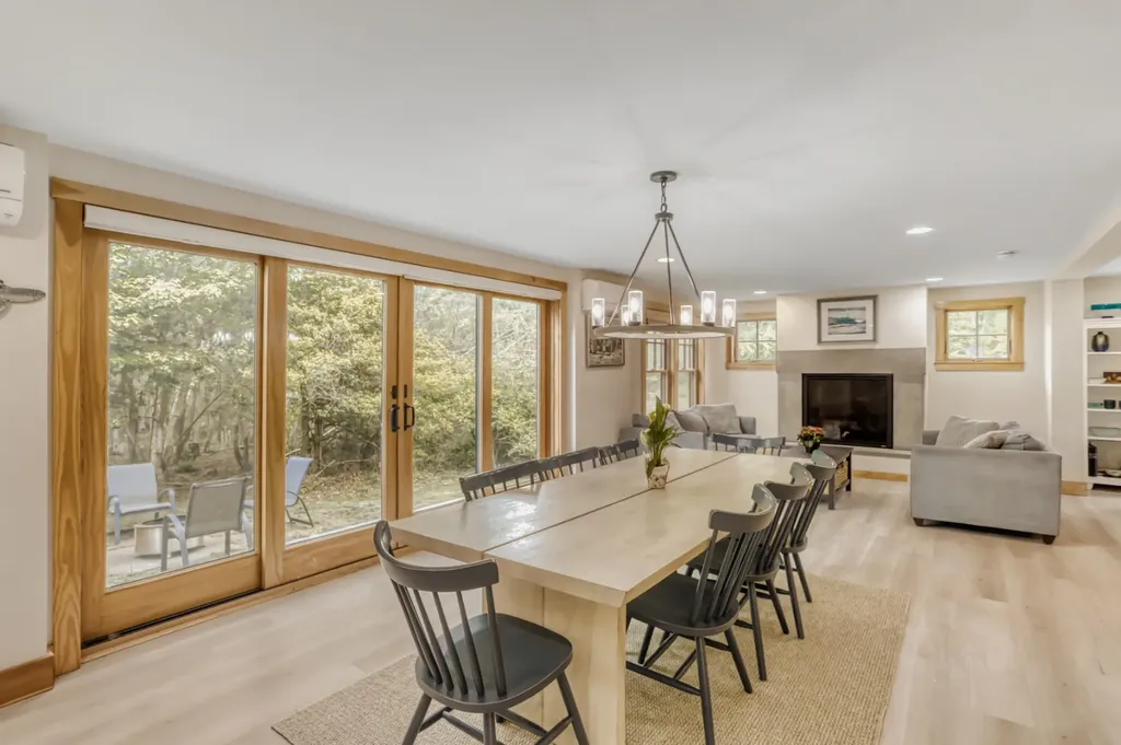 139 Tea Lane Chilmark MA 02535