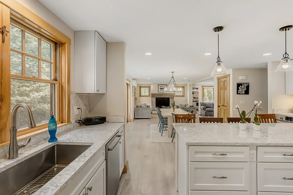 139 Tea Lane Chilmark MA 02535