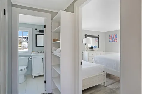 20 Peases Point Way North Edgartown MA 02539