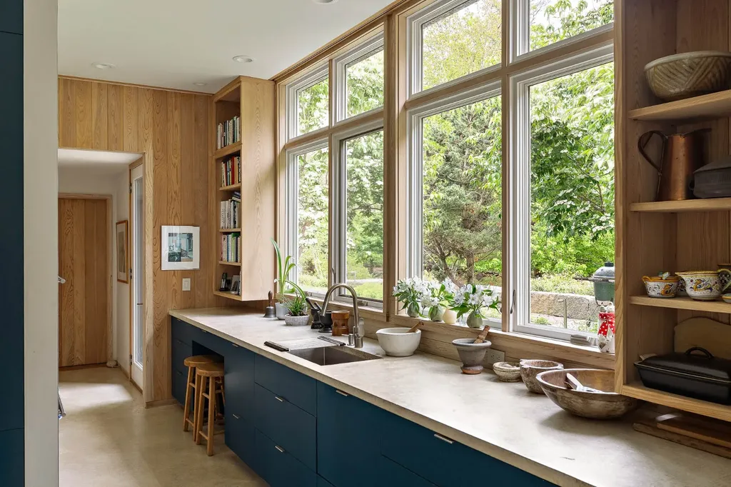 35 South Bowl Road Chilmark MA 02535