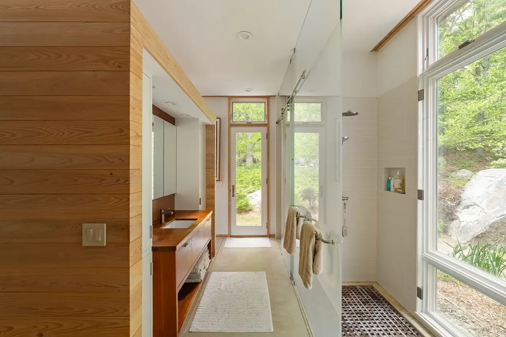 35 South Bowl Road Chilmark MA 02535