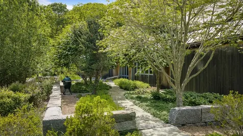 35 South Bowl Road Chilmark MA 02535