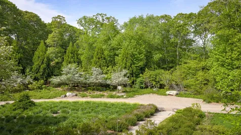 35 South Bowl Road Chilmark MA 02535