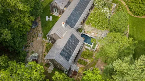 35 South Bowl Road Chilmark MA 02535