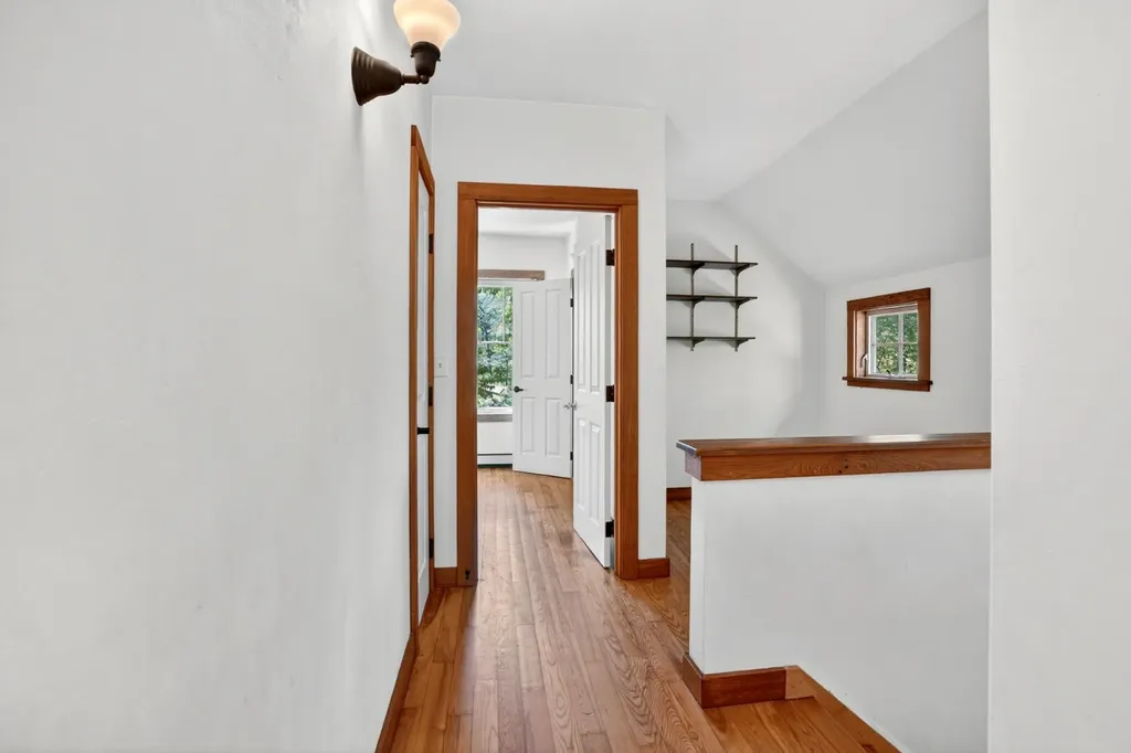 4 Rock Pond Road West Tisbury MA 02575
