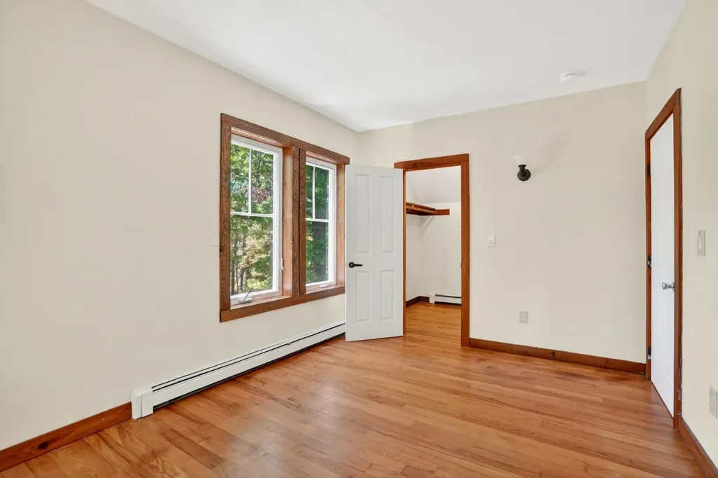 4 Rock Pond Road West Tisbury MA 02575