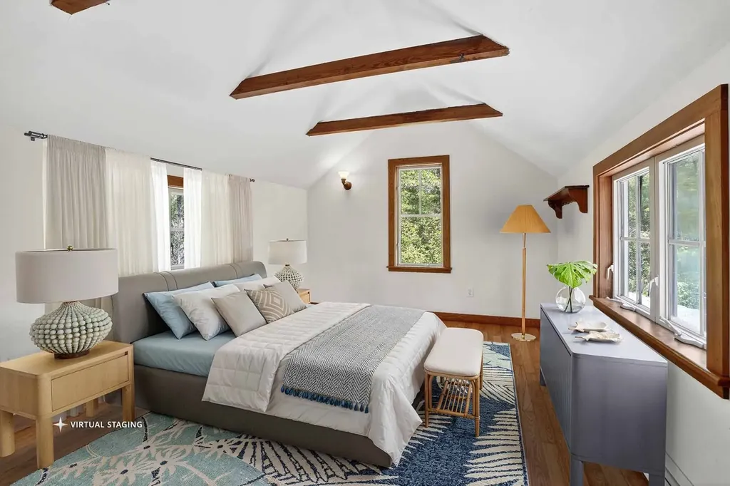 4 Rock Pond Road West Tisbury MA 02575