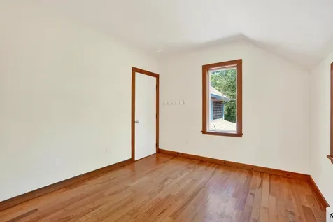 4 Rock Pond Road West Tisbury MA 02575