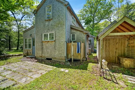 4 Rock Pond Road West Tisbury MA 02575