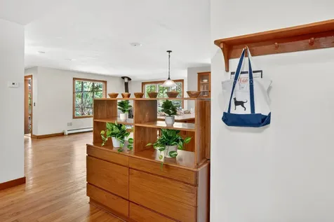 4 Rock Pond Road West Tisbury MA 02575