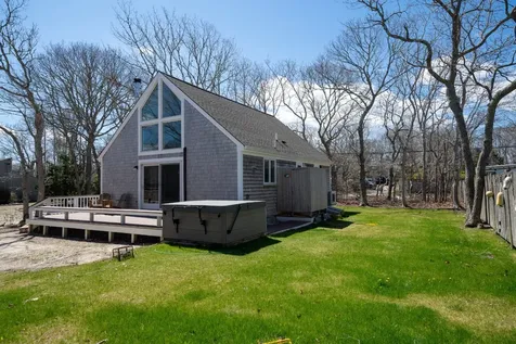 4 Fifth Street North Edgartown MA 02539