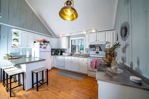 4 Fifth Street North Edgartown MA 02539