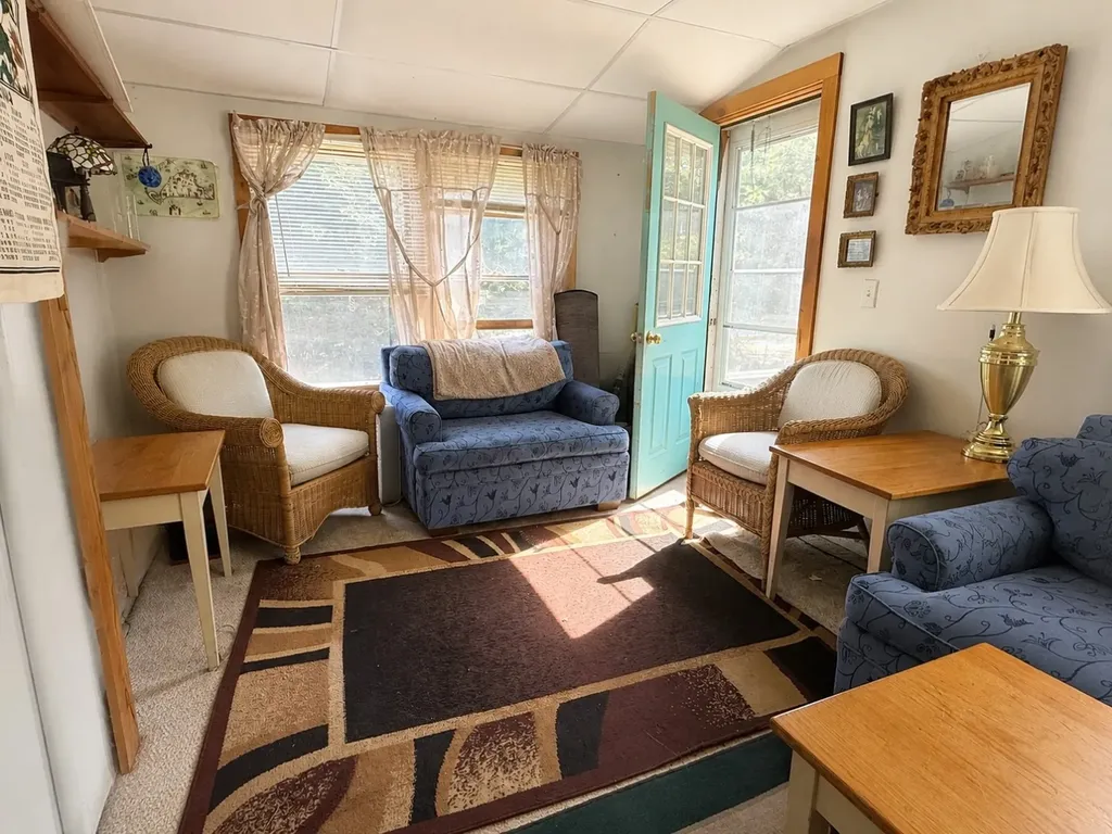 19 Perkins Avenue Oak Bluffs MA 02557
