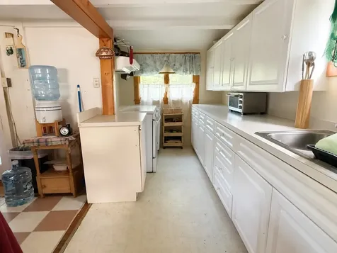 19 Perkins Avenue Oak Bluffs MA 02557