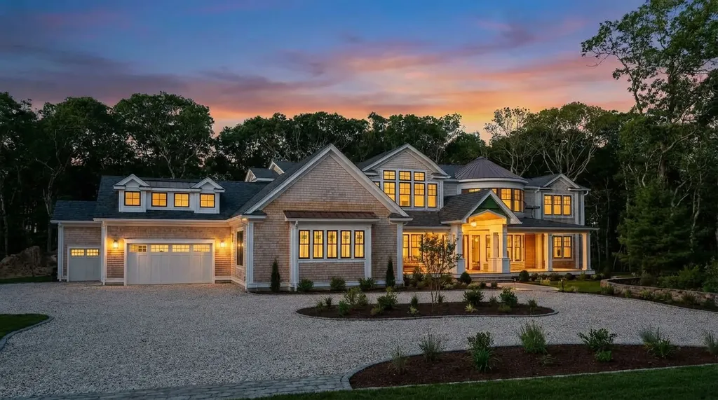 14 Trapps Pond Road Edgartown MA 02539