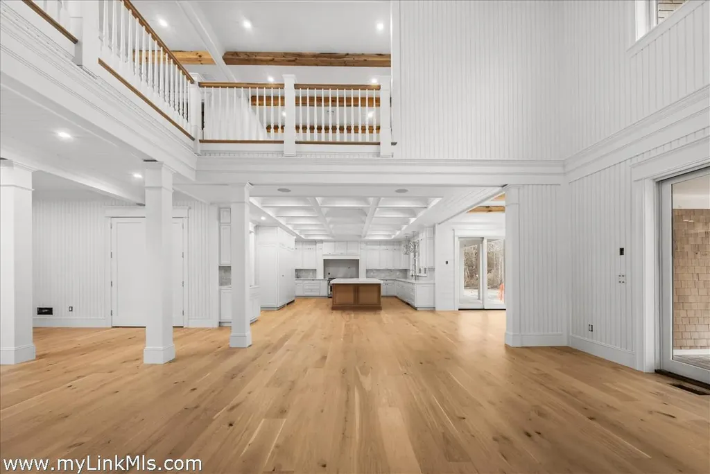 14 Trapps Pond Road Edgartown MA 02539