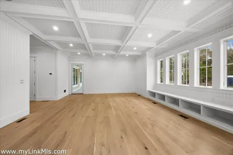14 Trapps Pond Road Edgartown MA 02539