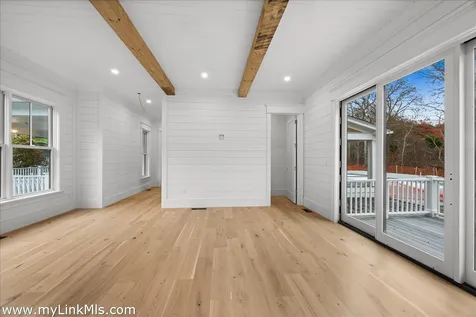 14 Trapps Pond Road Edgartown MA 02539