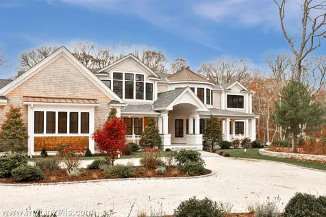 14 Trapps Pond Road Edgartown MA 02539