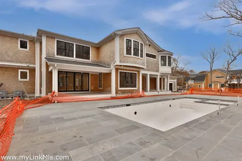 14 Trapps Pond Road Edgartown MA 02539