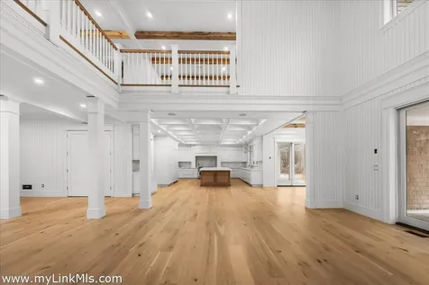 14 Trapps Pond Road Edgartown MA 02539