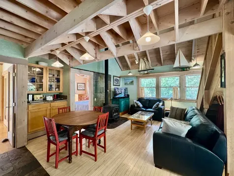 299 Daggett Ave Unit A Vineyard Haven MA 02568