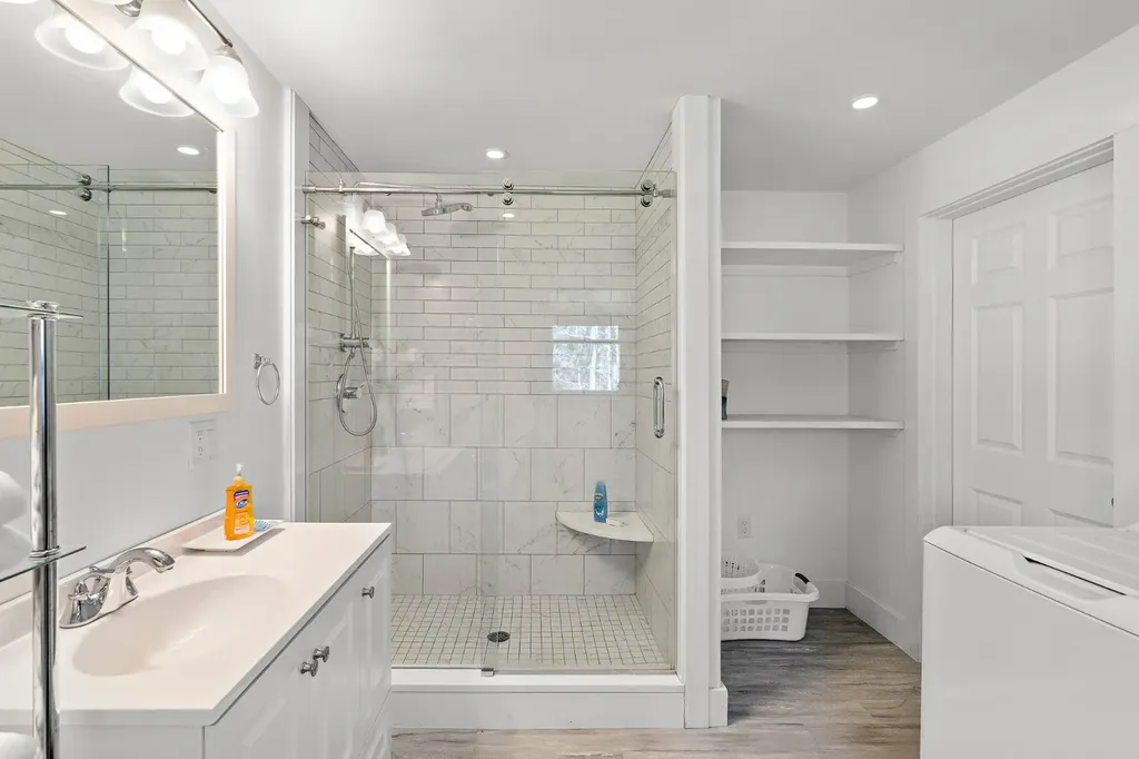 13 Young Street Edgartown MA 02539