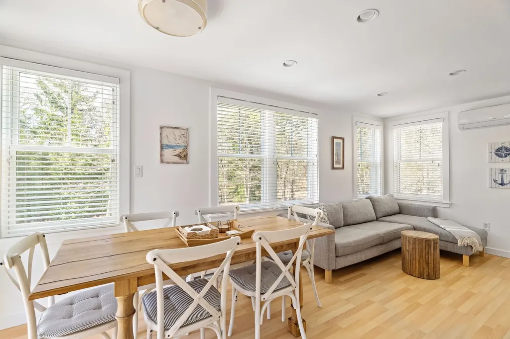 13 Young Street Edgartown MA 02539