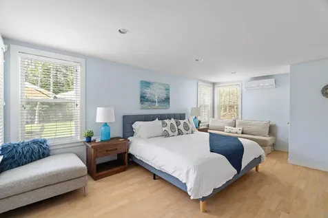13 Young Street Edgartown MA 02539