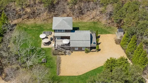 13 Young Street Edgartown MA 02539