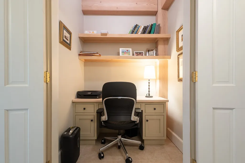 27 Knoll Drive Edgartown MA 02539