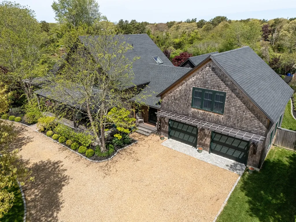 27 Knoll Drive Edgartown MA 02539