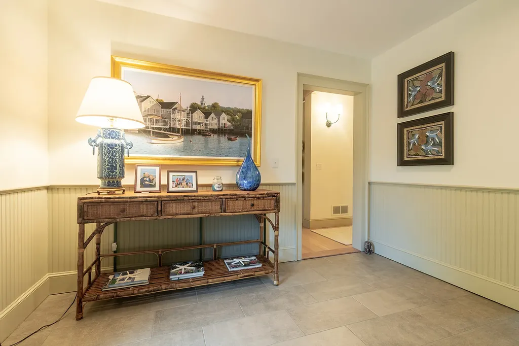 27 Knoll Drive Edgartown MA 02539