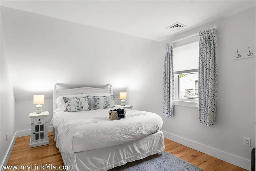 4 Hye Lane Edgartown MA 02539