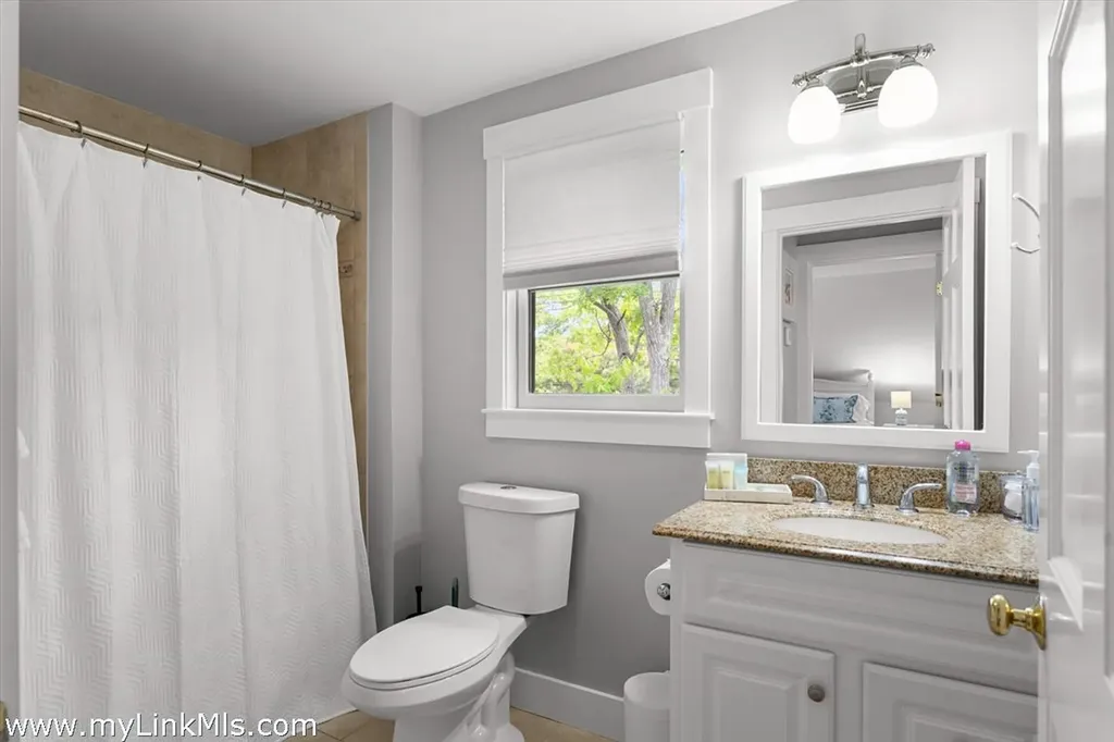 4 Hye Lane Edgartown MA 02539