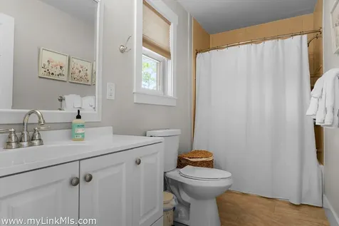4 Hye Lane Edgartown MA 02539