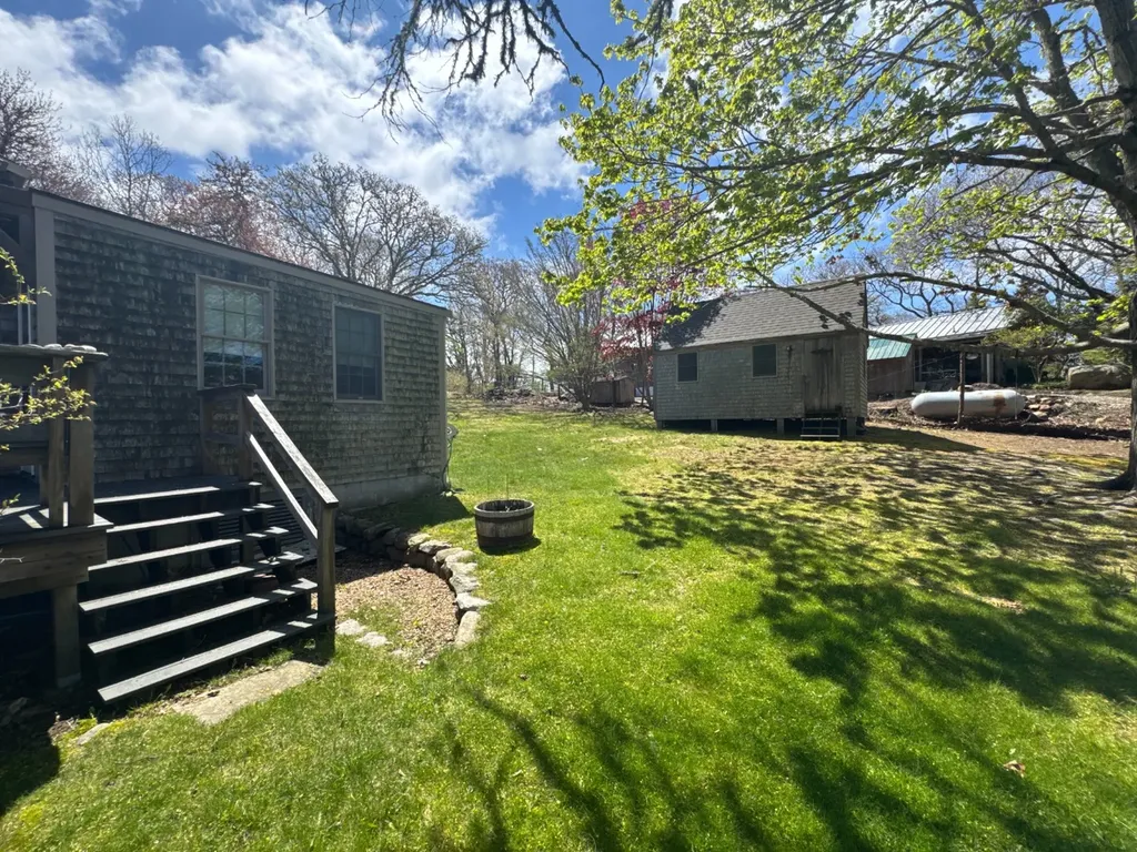 10 Abels Neck Road Chilmark MA 02535