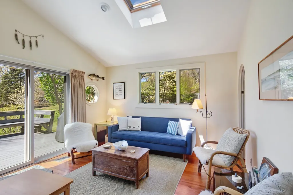 10 Abels Neck Road Chilmark MA 02535