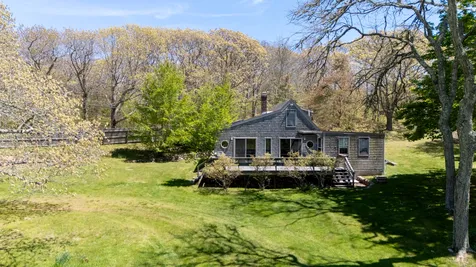 10 Abels Neck Road Chilmark MA 02535