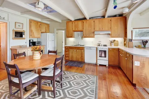 10 Abels Neck Road Chilmark MA 02535