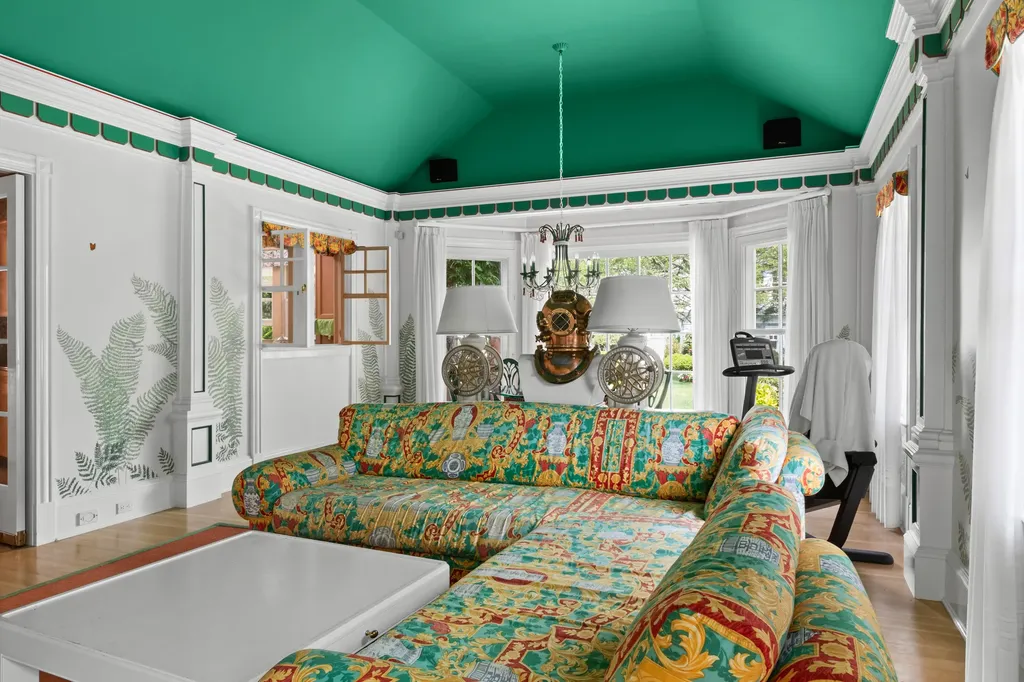 14 Cow Bay Road Edgartown MA 02539