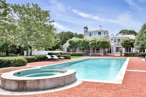 14 Cow Bay Road Edgartown MA 02539
