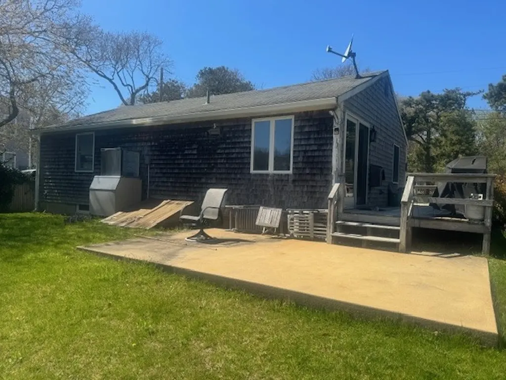 51 Chase Road Edgartown MA 02539