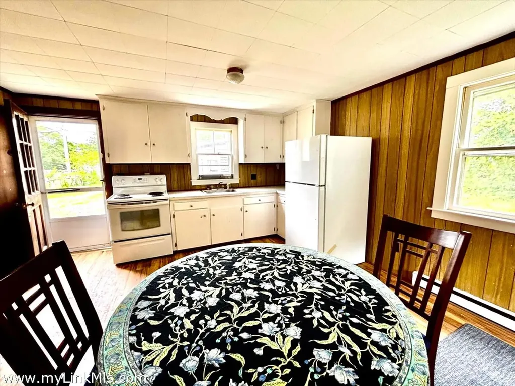 47 Winemack Avenue Oak Bluffs MA 02557
