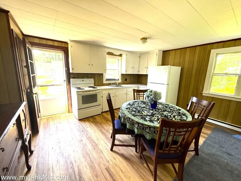 47 Winemack Avenue Oak Bluffs MA 02557