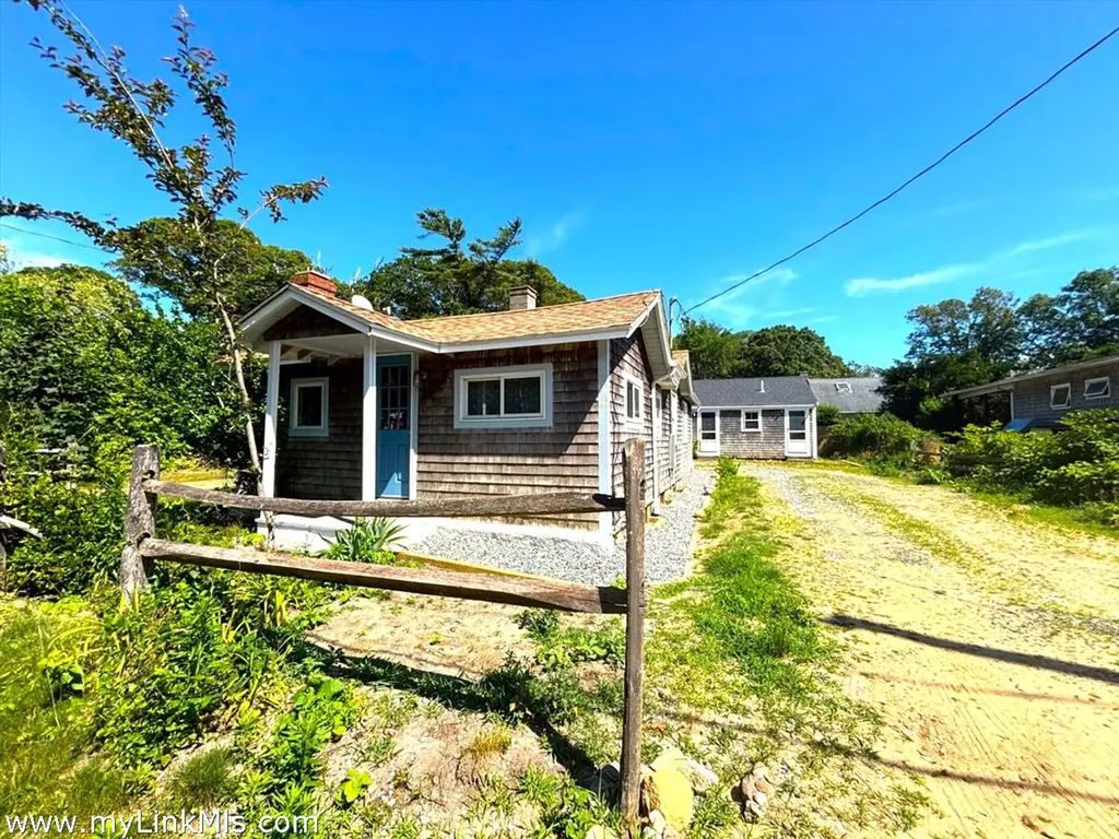 47 Winemack Avenue Oak Bluffs MA 02557