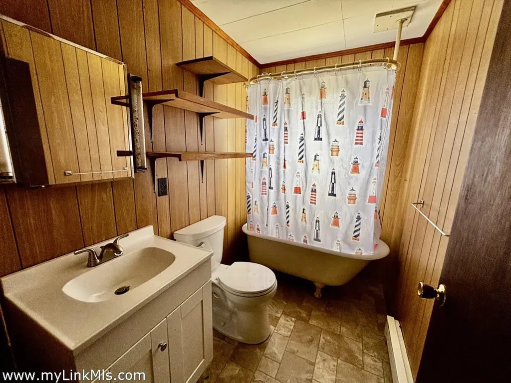 47 Winemack Avenue Oak Bluffs MA 02557