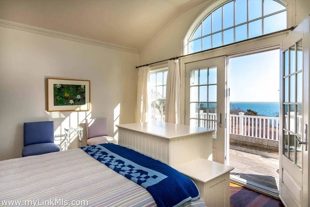 25 Lelands Path Edgartown MA 02539