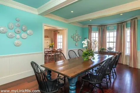 25 Lelands Path Edgartown MA 02539