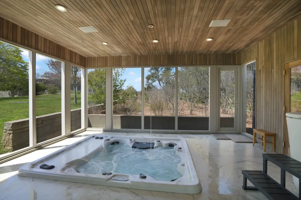 18 Point Inner Way Chilmark MA 02535